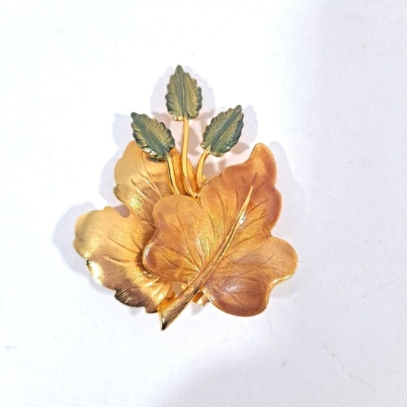 Fall Leaves Brooch - Picture 1 of 6